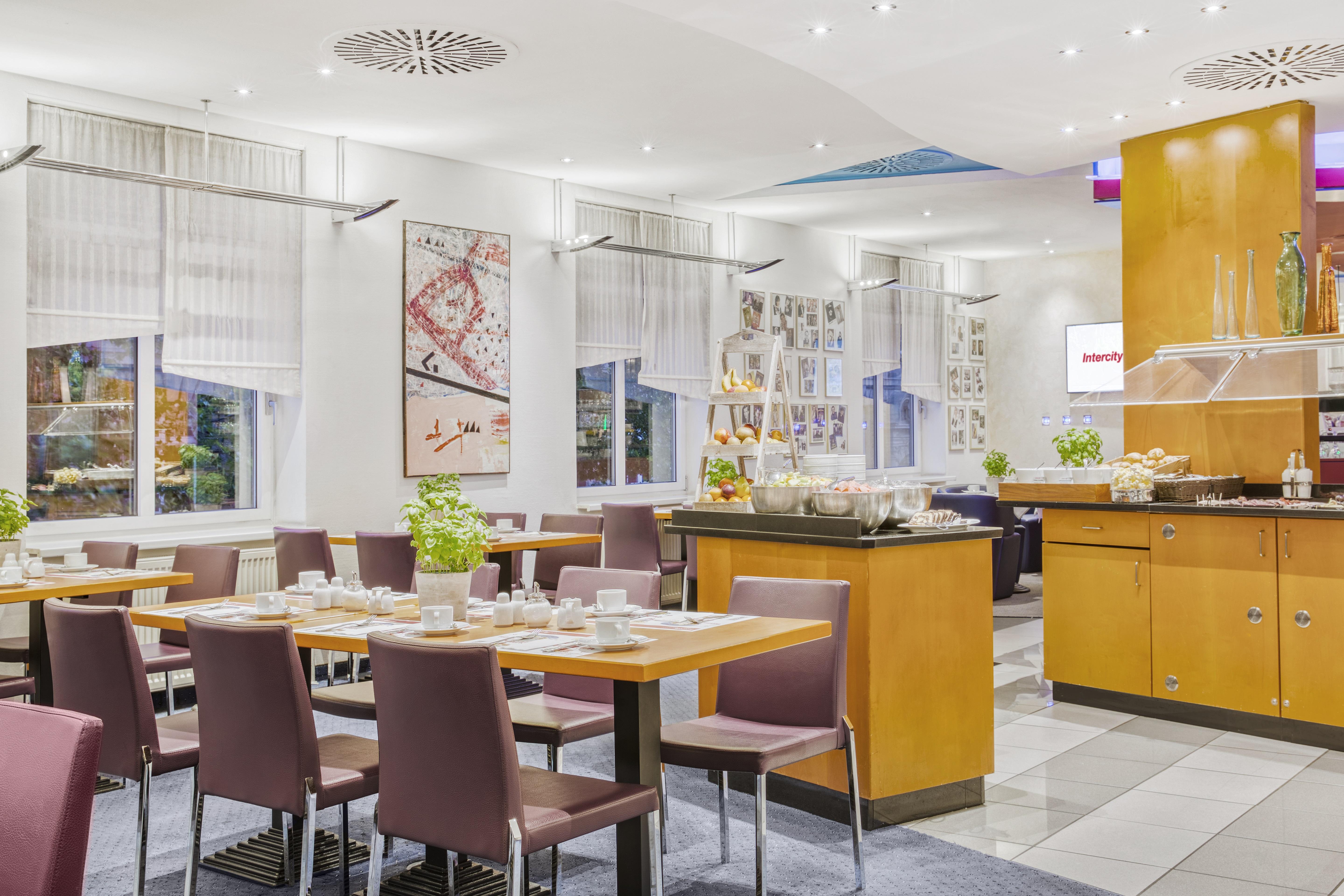 Hotel Intercityhotel 4*