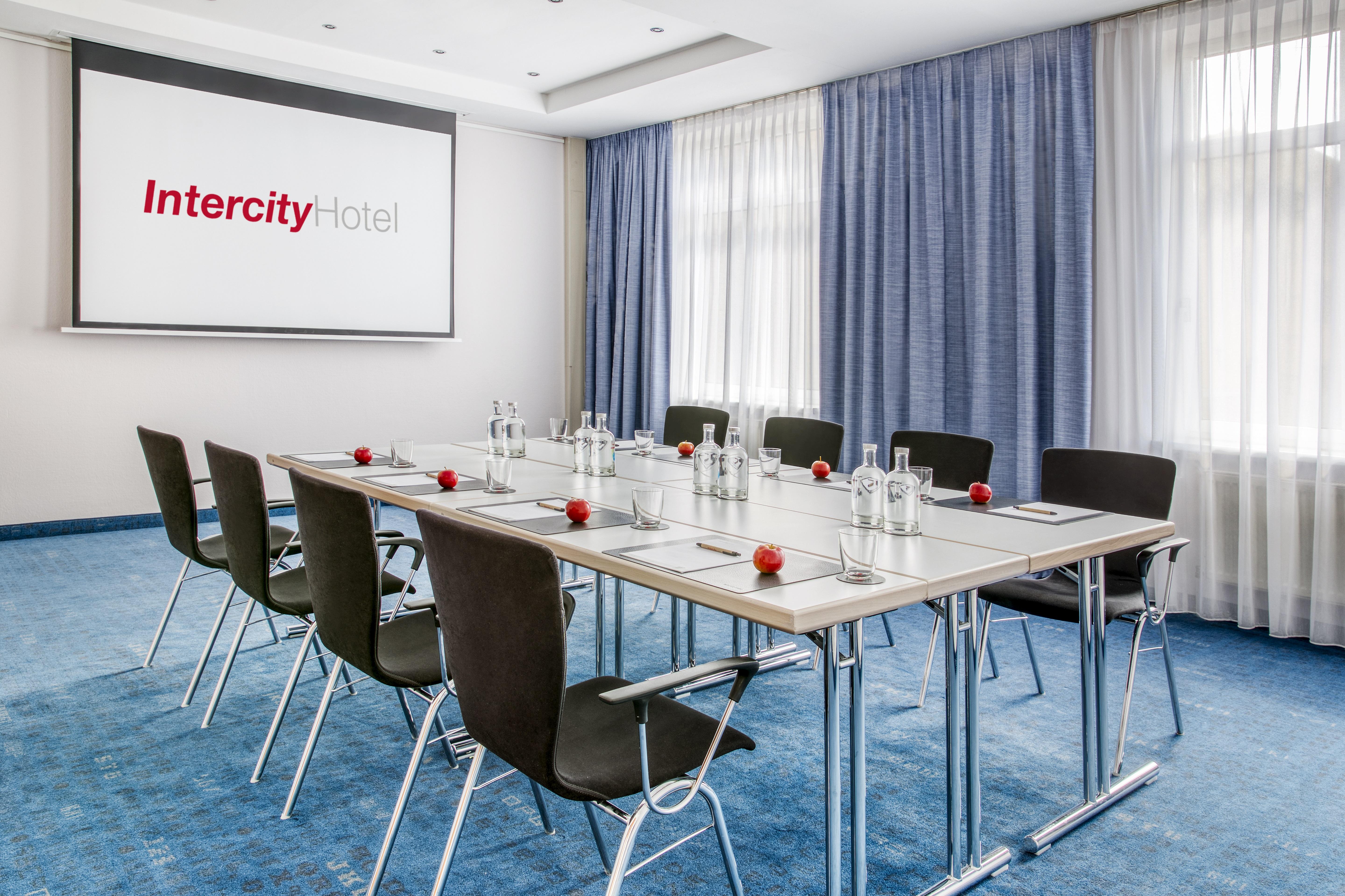 Hotel Intercityhotel 4*