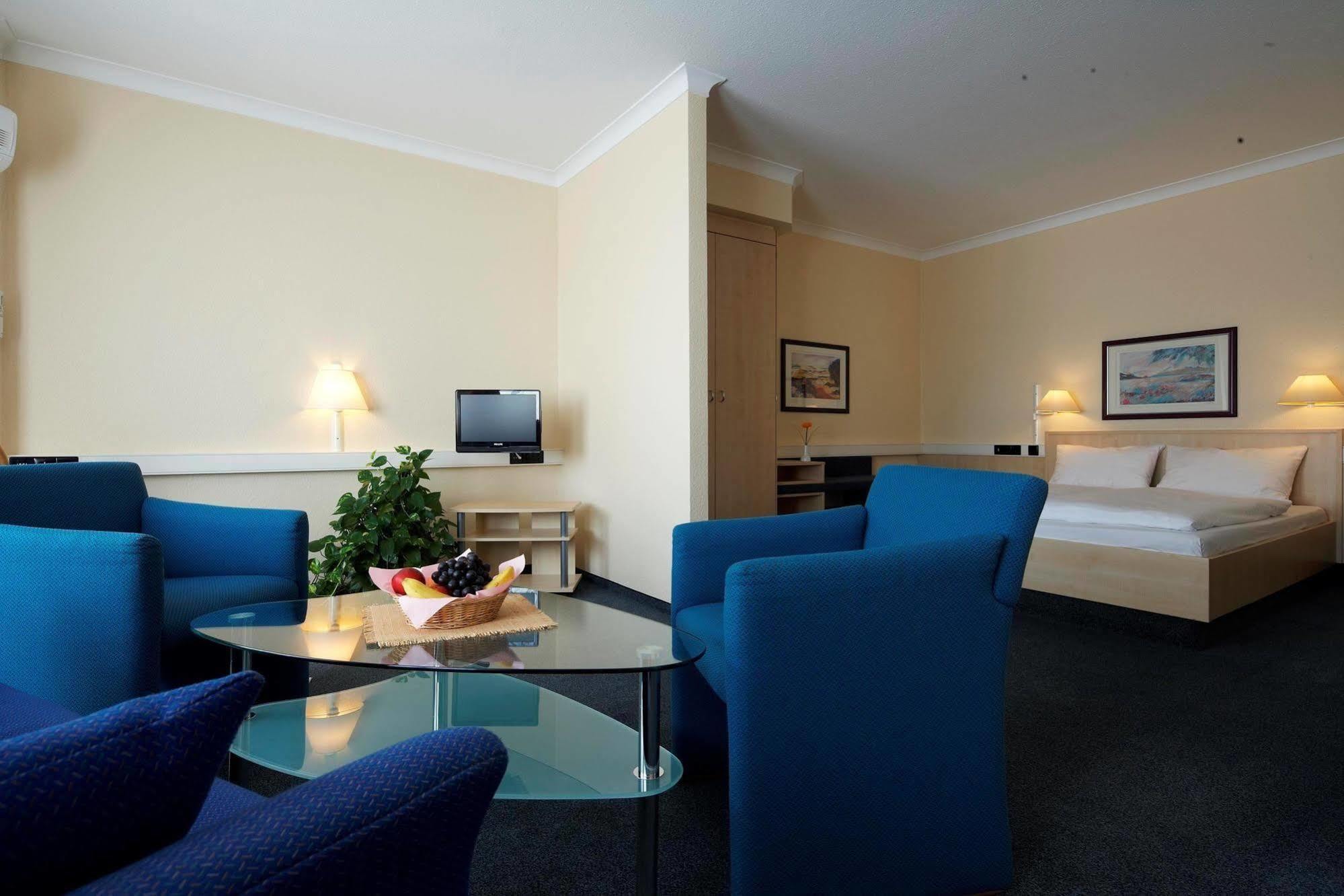 Intercityhotel 4*